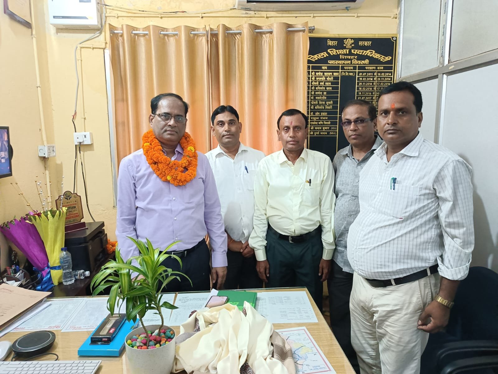 हिंदी समाचार | नव पदस्थापित जिला शिक्षा...