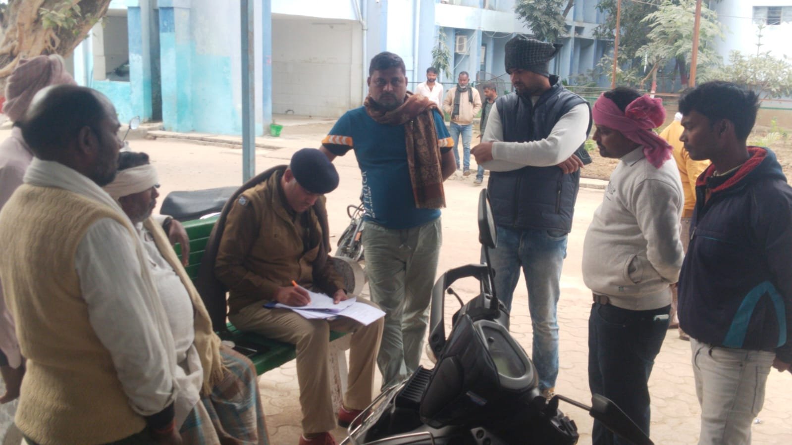 हिंदी समाचार | बाजार करने गए युवक का नुआंव...