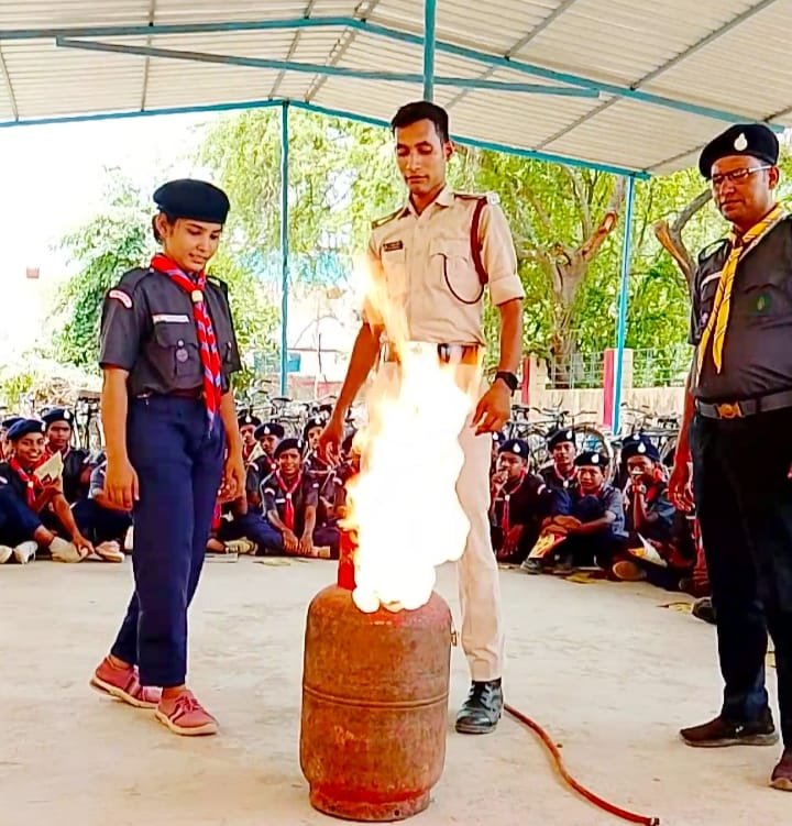 हिंदी समाचार |आग से बचाव का भारत स्काउट और...