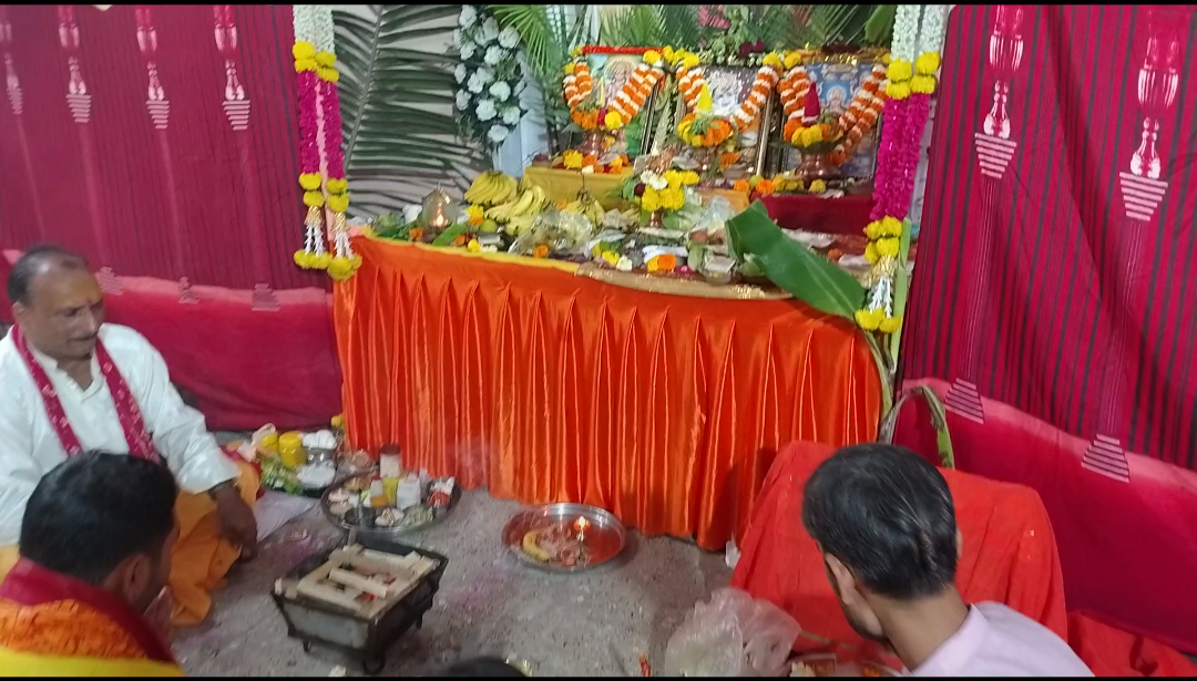 हिंदी समाचार | आदर्श रामलीला मंडल की ओर से...