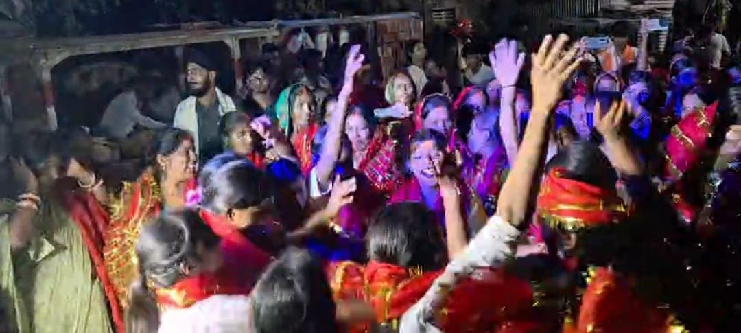 हिंदी समाचार | पठान टोली के महिलाओं ने...