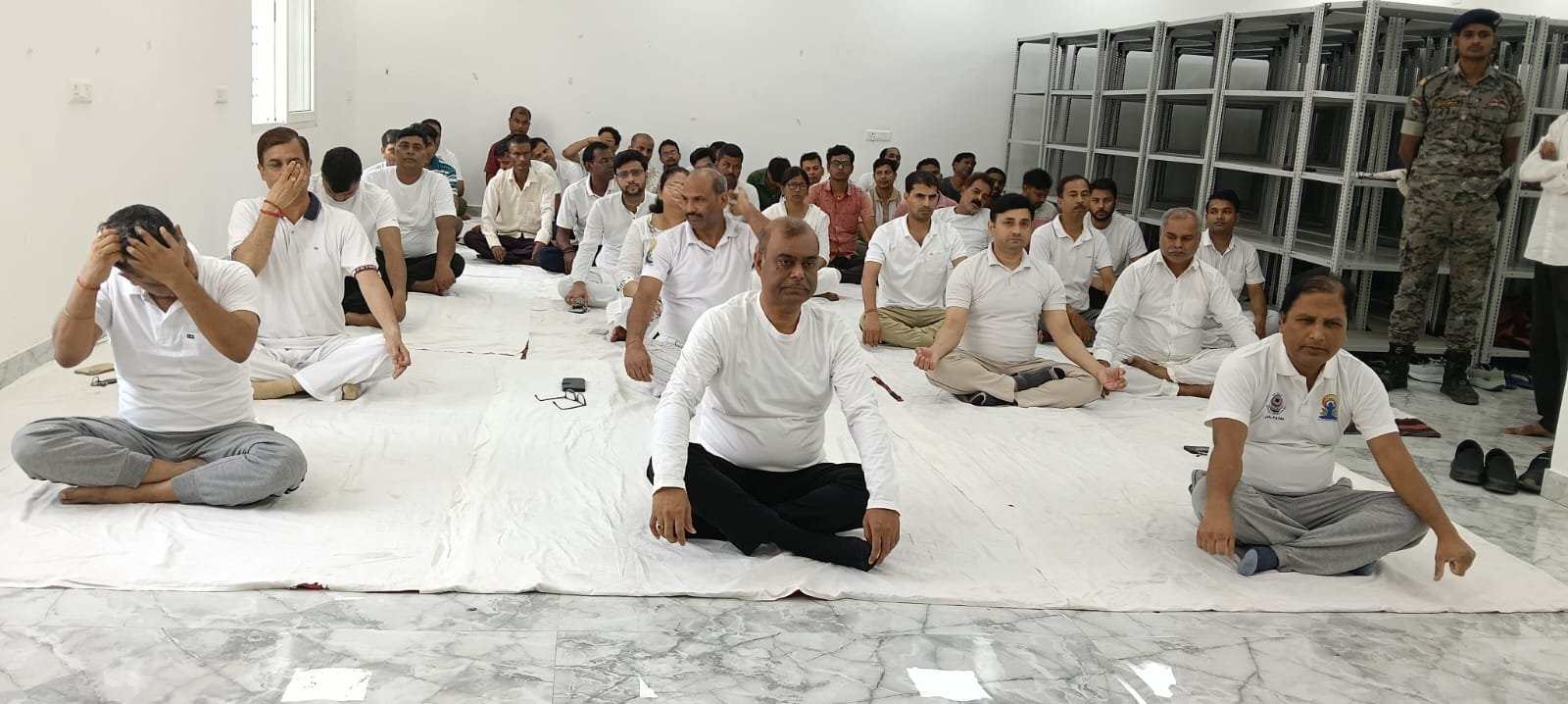 हिंदी समाचार | योग दिवस पर न्यायाधीशों ने...