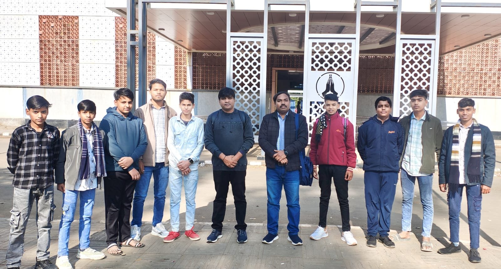 हिंदी समाचार |सरस्वती विद्या मंदिर बीनागंज...