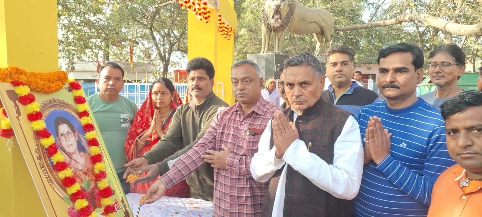 हिंदी समाचार | पूर्व विधायक की माता की दसवीं...