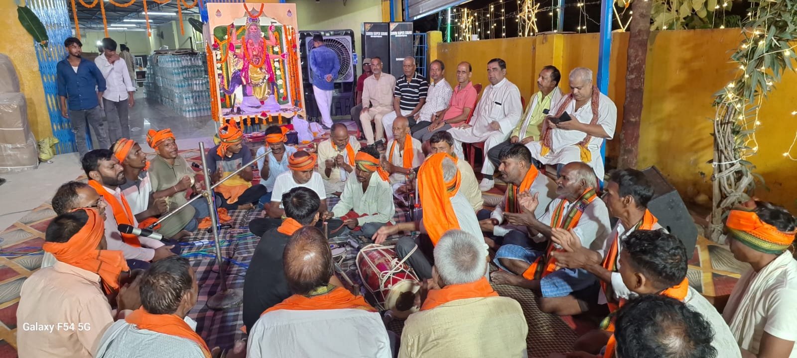 हिंदी समाचार | शिव पूजन इंडस्ट्रीज में...