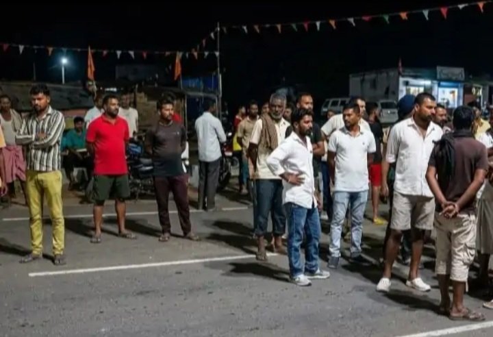 हिंदी समाचार | ट्रक की चपेट में आने से 30...