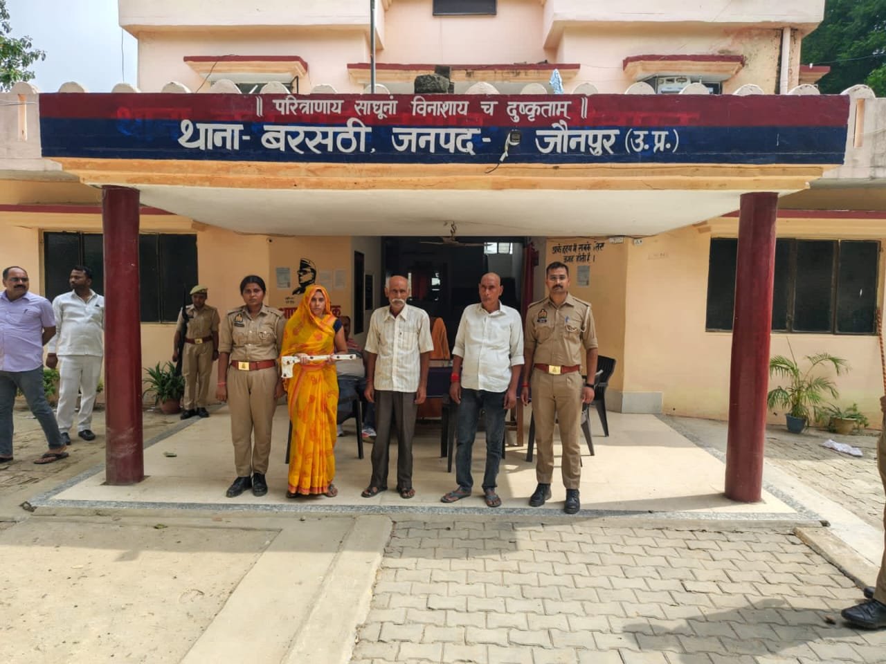हिंदी समाचार | संपत्ति विवाद में चाचा बना...