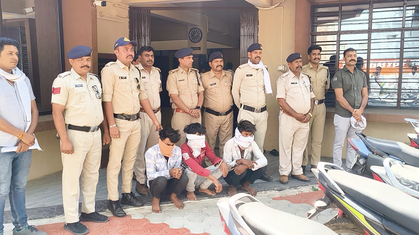 हिंदी समाचार |अपने महंगे शौक पूरा करने के...