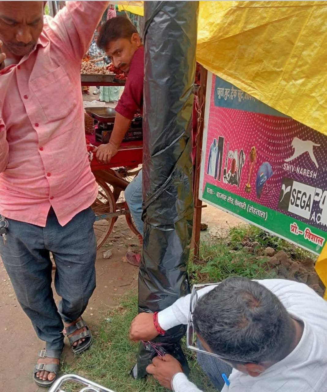 हिंदी समाचार |विघुत विभाग ने लोहे के खंभे...