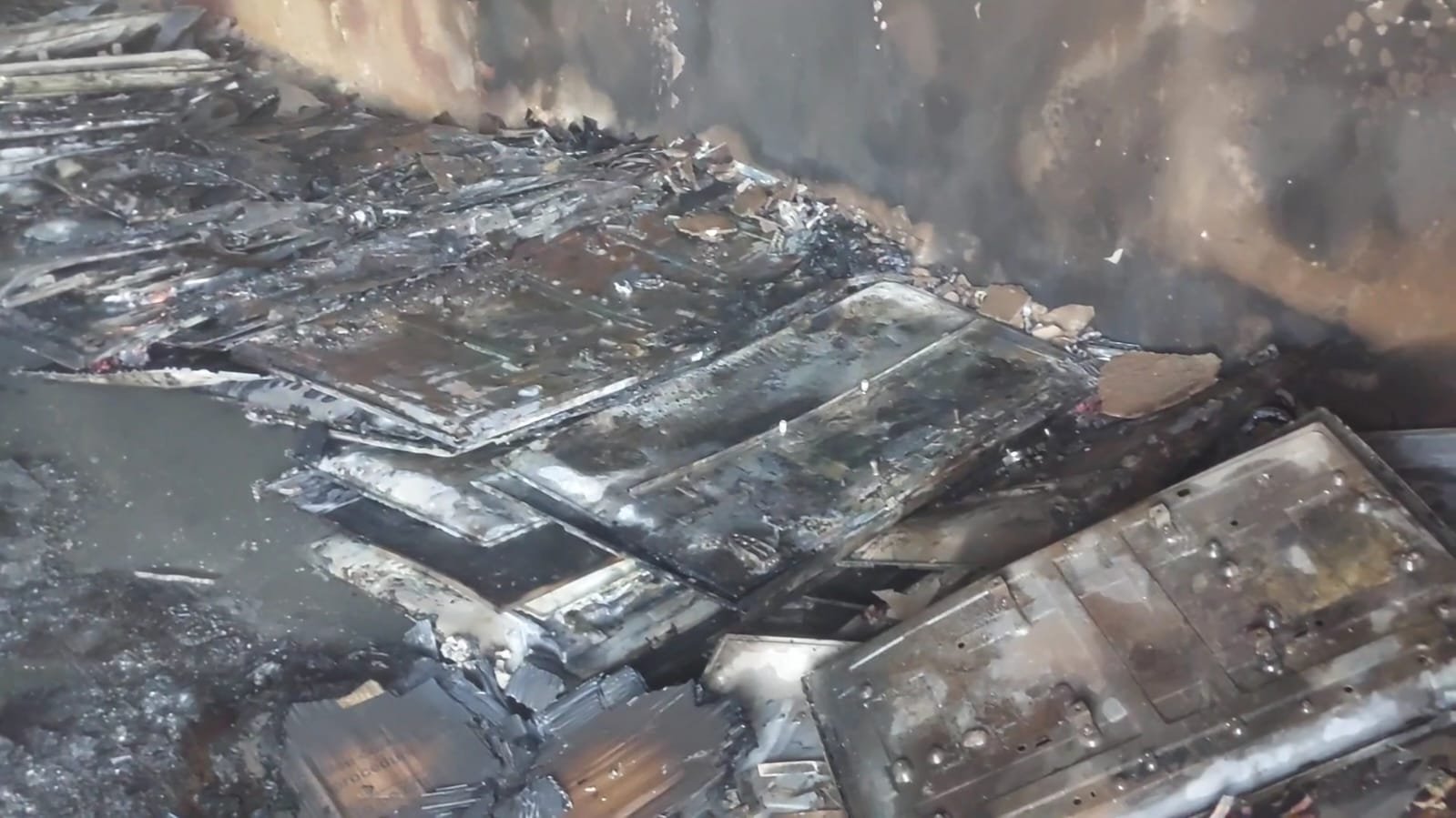 हिंदी समाचार | पारसनाथ कॉम्प्लेक्स में...