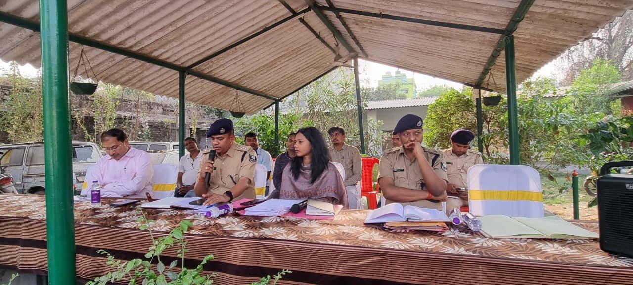 हिंदी समाचार | त्योहारों को लेकर SDM सख्त, नगर...