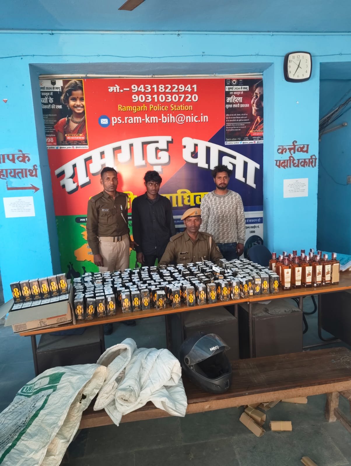 हिंदी समाचार | अपाचे बाइक से शराब तस्करी कर...