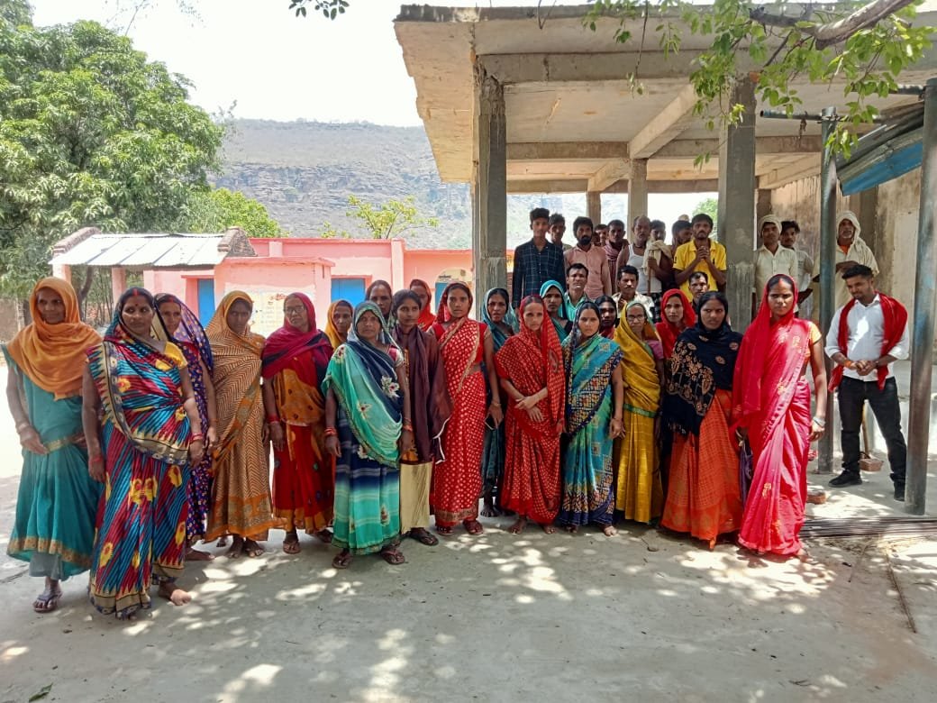 हिंदी समाचार |विनोबा नगर गांव के 25 मतदाताओं...