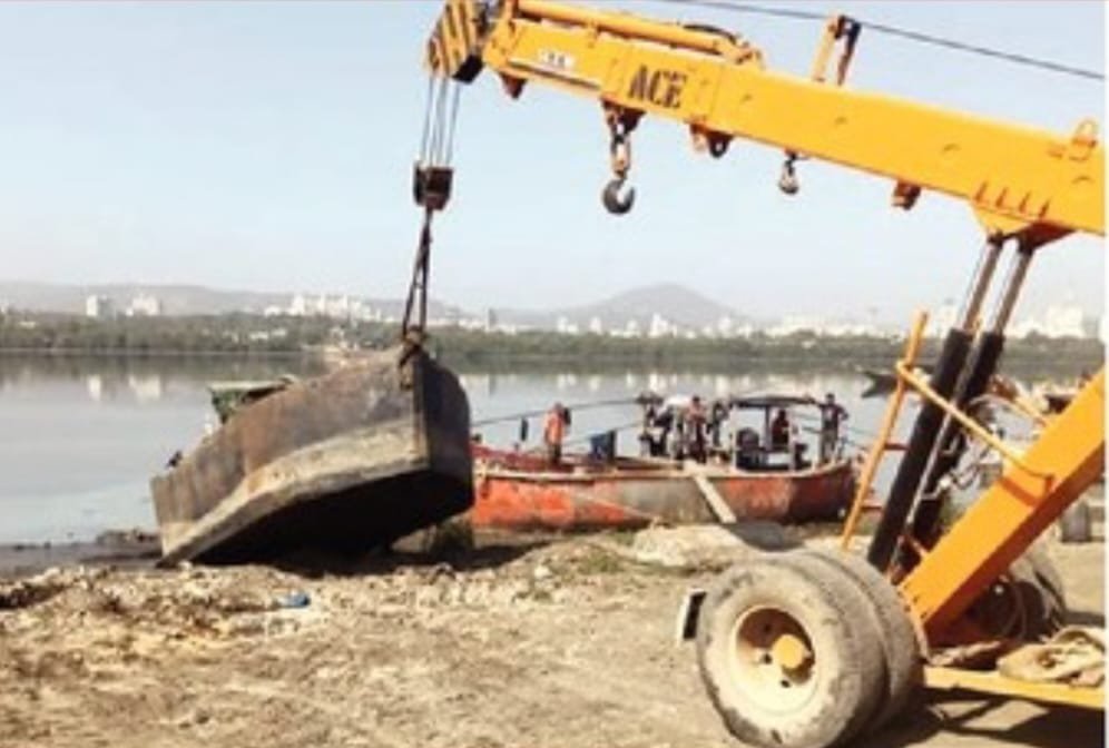 हिंदी समाचार | अवैध रेत उत्खनन पर ठाणे...