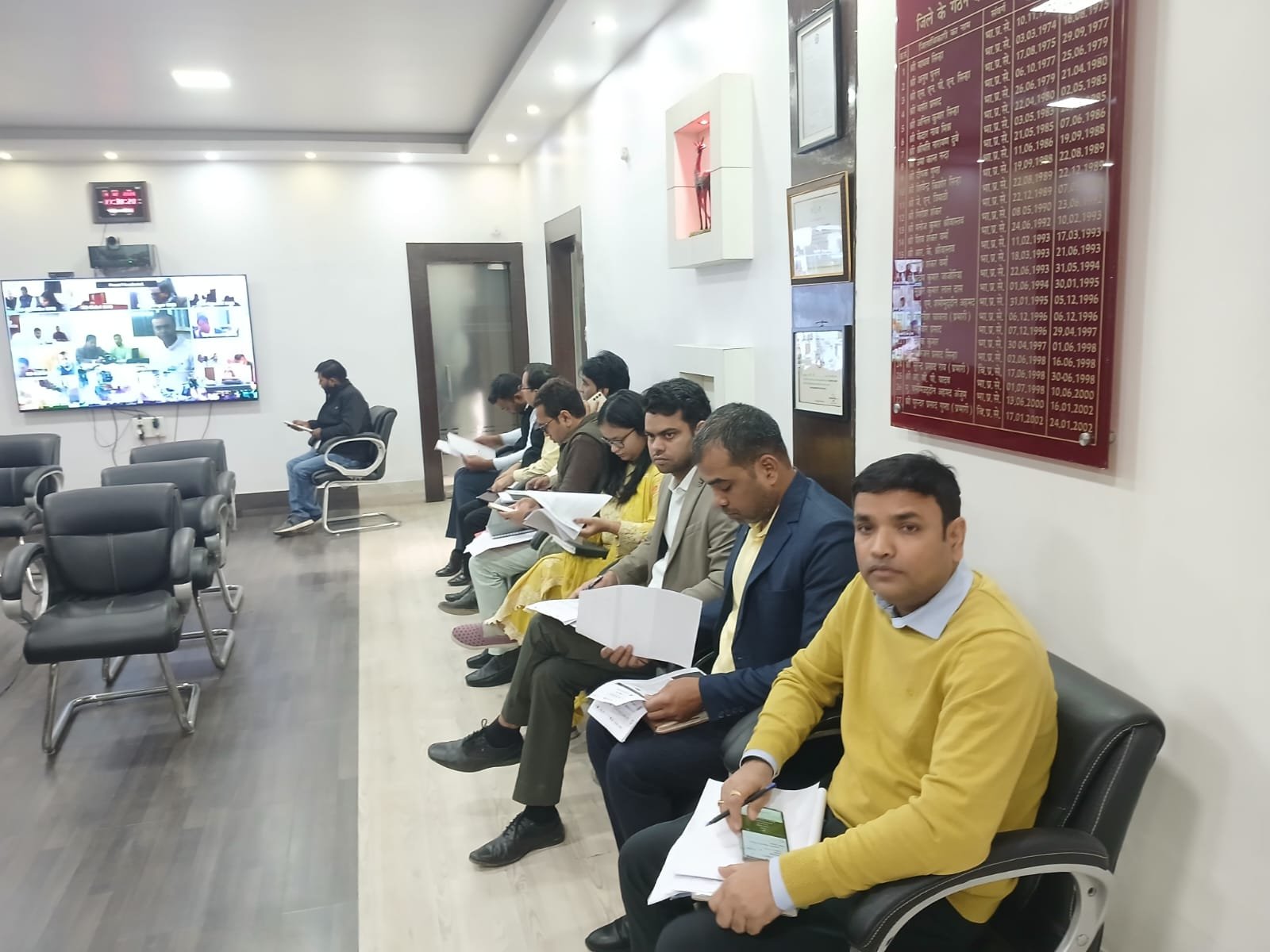 हिंदी समाचार |डीएम की अध्यक्षता में जिला...