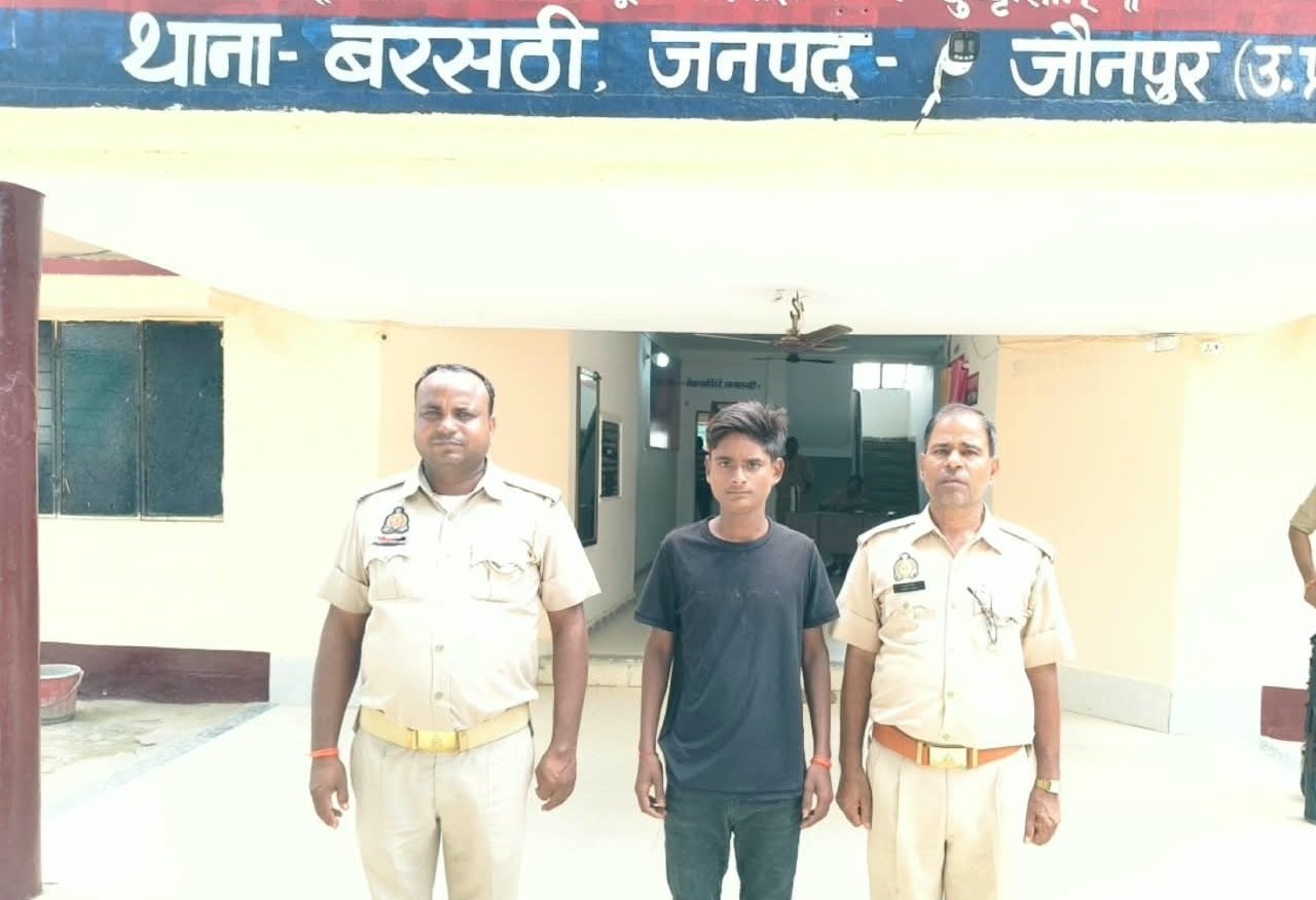 हिंदी समाचार | वांछित अभियुक्त पवन यादव...