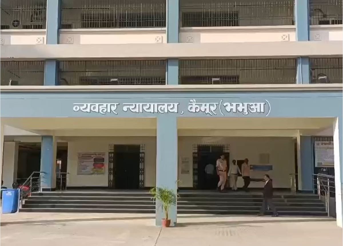 हिंदी समाचार | 21 साल पुराने अवैध हथियार मामले...