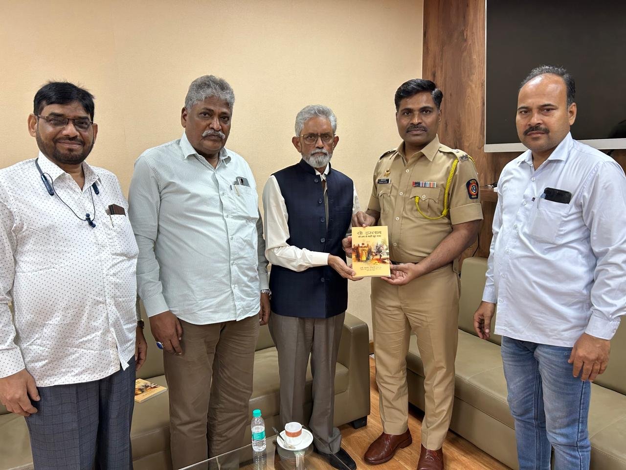 हिंदी समाचार |गीता और कुरआन की रोशनी में...